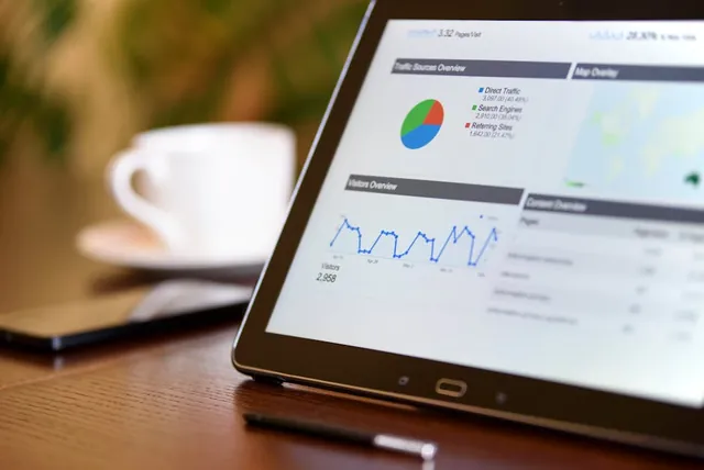 CRM Sistemi Nedir? KOBİ'ler İçin Kapsamlı Rehber 2026